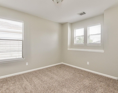 339 Remington Harbor Court - Photo Thumbnail 14