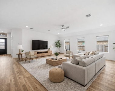 4907 Gentle Creek Court - Photo Thumbnail 4