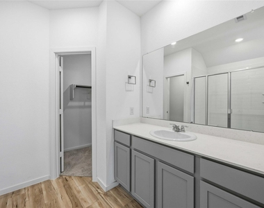 4907 Gentle Creek Court - Photo Thumbnail 20