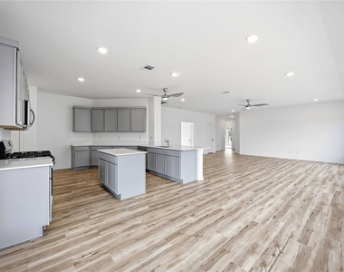 4907 Gentle Creek Court - Photo Thumbnail 11