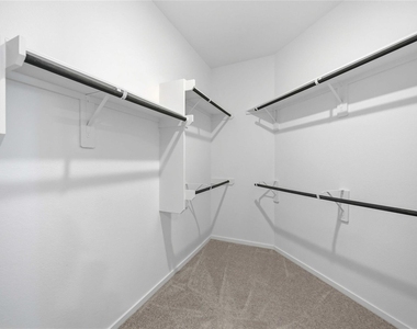 4907 Gentle Creek Court - Photo Thumbnail 21