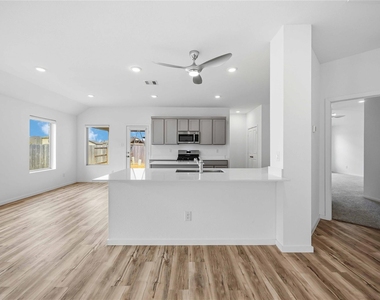 4907 Gentle Creek Court - Photo Thumbnail 9