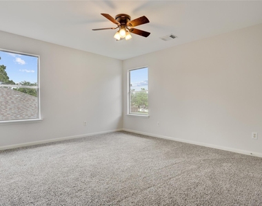 29562 N Legends Bend Drive - Photo Thumbnail 23