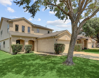29562 N Legends Bend Drive - Photo Thumbnail 2
