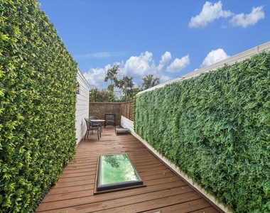 2220 Fulham Court - Photo Thumbnail 12