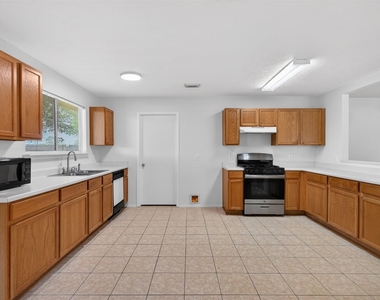 1208 Cambay Drive - Photo Thumbnail 2