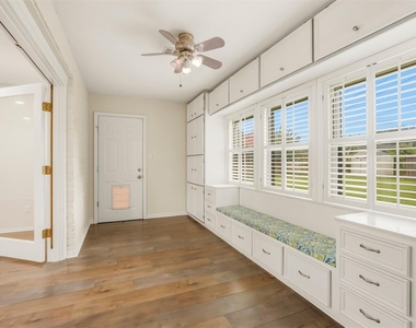 1911 Michele Drive - Photo Thumbnail 15