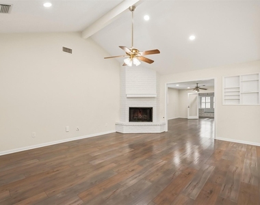 1911 Michele Drive - Photo Thumbnail 5