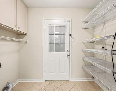 1911 Michele Drive - Photo Thumbnail 23
