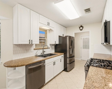 1911 Michele Drive - Photo Thumbnail 8