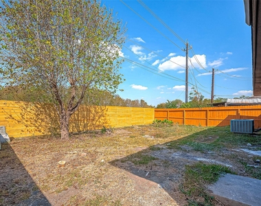 3010 Bandell Drive - Photo Thumbnail 29