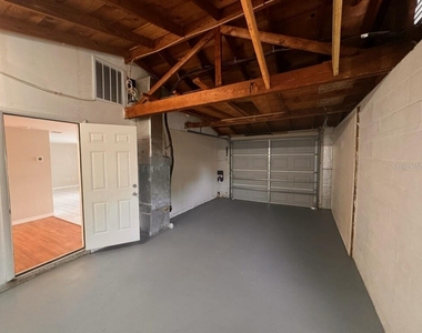 10731 Premier Avenue - Photo Thumbnail 16