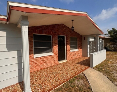 10731 Premier Avenue - Photo Thumbnail 1