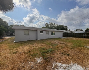 10731 Premier Avenue - Photo Thumbnail 18
