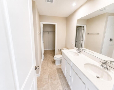 2008 Edison Pointe Boulevard - Photo Thumbnail 4