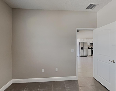 309 Fern Court - Photo Thumbnail 15