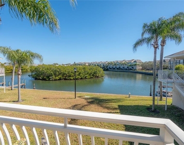 8812 Bay Pointe Drive - Photo Thumbnail 13