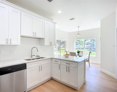2960 Sandringham Place - Photo Thumbnail 8