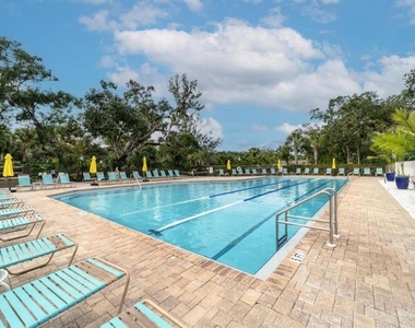 2960 Sandringham Place - Photo Thumbnail 37