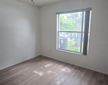 10431 36th Street N - Photo Thumbnail 23