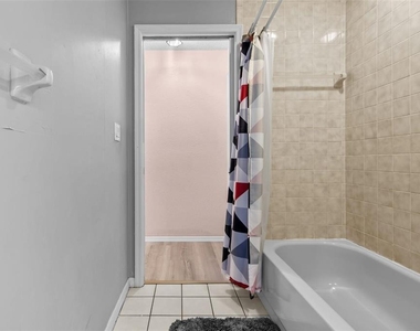 10431 36th Street N - Photo Thumbnail 5