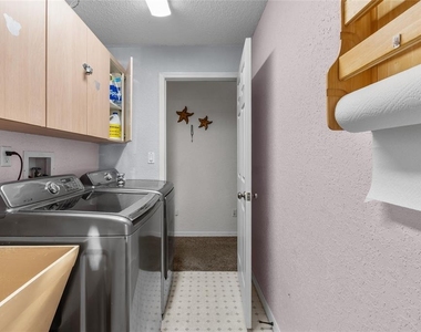 10431 36th Street N - Photo Thumbnail 12