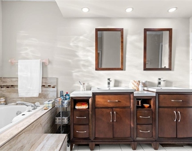 10431 36th Street N - Photo Thumbnail 10