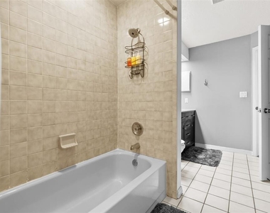 10431 36th Street N - Photo Thumbnail 4