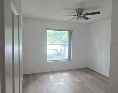 10431 36th Street N - Photo Thumbnail 16