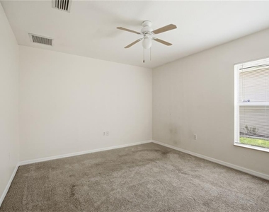 5912 Bramble Bush Court - Photo Thumbnail 15