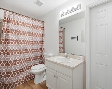 5912 Bramble Bush Court - Photo Thumbnail 19