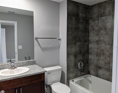 9771 Pembrooke Pines Drive - Photo Thumbnail 8