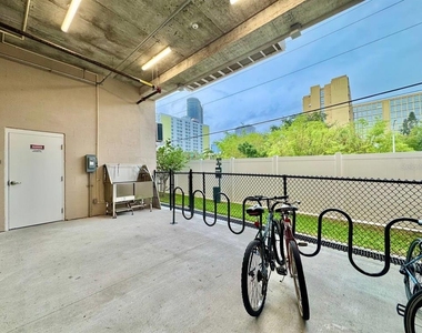 600 3rd Avenue S - Photo Thumbnail 41