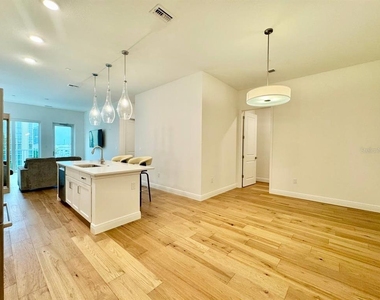 600 3rd Avenue S - Photo Thumbnail 18