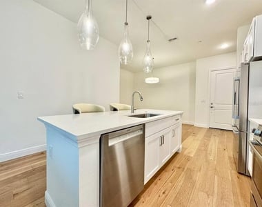 600 3rd Avenue S - Photo Thumbnail 9