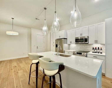 600 3rd Avenue S - Photo Thumbnail 13