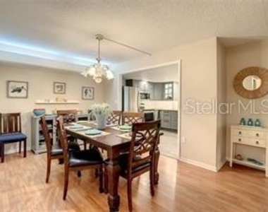 4780 Cove Circle - Photo Thumbnail 3