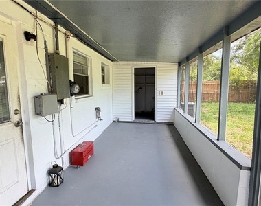 8574 94th Avenue - Photo Thumbnail 15