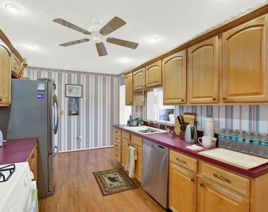 8186 Terrace Garden Drive N - Photo Thumbnail 18