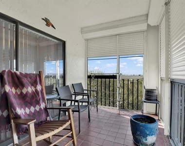 8186 Terrace Garden Drive N - Photo Thumbnail 16