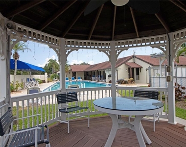 1100 E Bay Drive - Photo Thumbnail 32