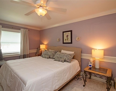 1100 E Bay Drive - Photo Thumbnail 17