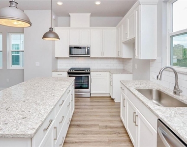 3803 W Cleveland Street - Photo Thumbnail 17