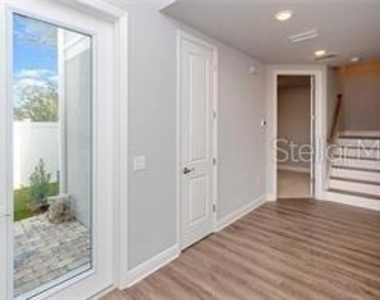 3803 W Cleveland Street - Photo Thumbnail 3