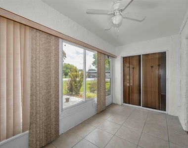 3819 Teeside Drive - Photo Thumbnail 24