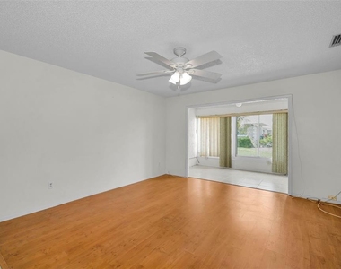 3819 Teeside Drive - Photo Thumbnail 1