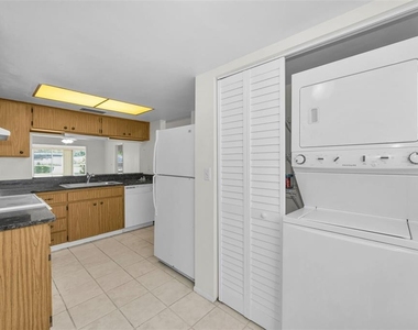 3819 Teeside Drive - Photo Thumbnail 13