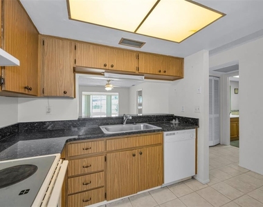 3819 Teeside Drive - Photo Thumbnail 11