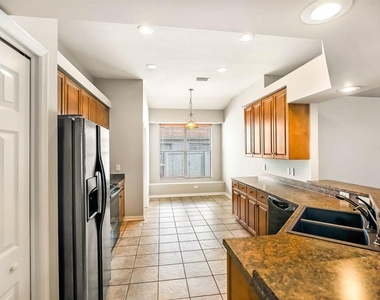 13716 Rothman Tate Place - Photo Thumbnail 4