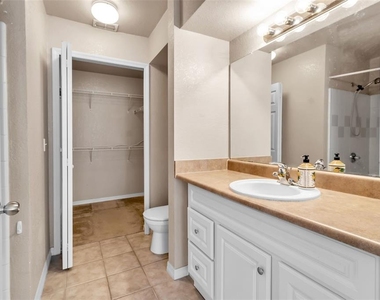 5541 Rosehill Road - Photo Thumbnail 24